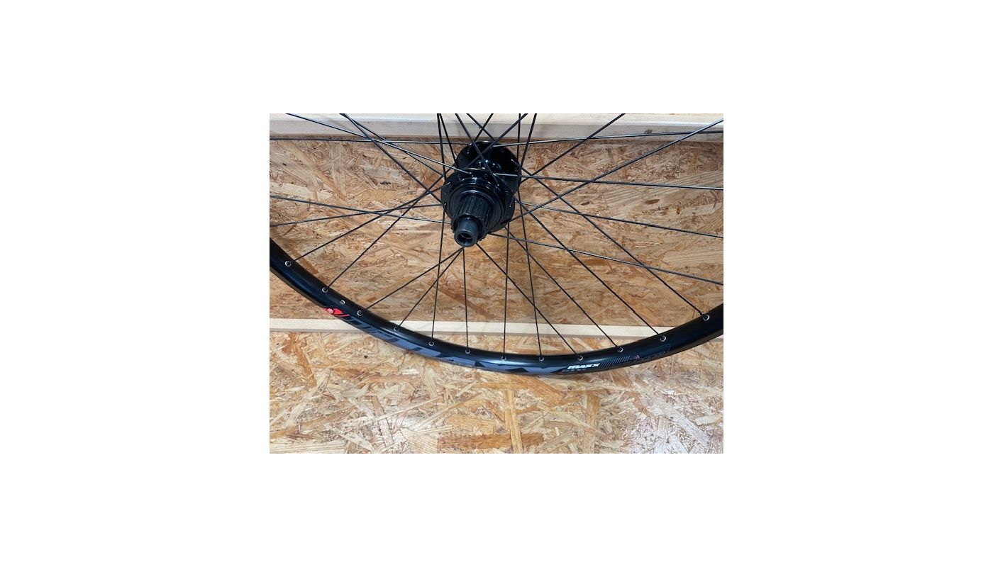 Zapletené kolo Mach1 / Shimano 29" zadní 12x142mm MicroSpline - 2